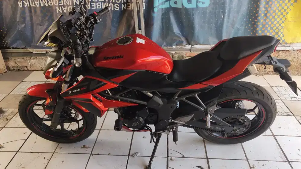 Dijual Kawasaki Z250SL Fi Mono