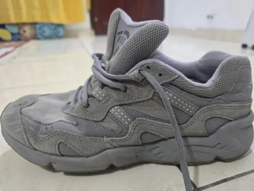 Sepatu New Balance 850 Mono Pack Grey Used