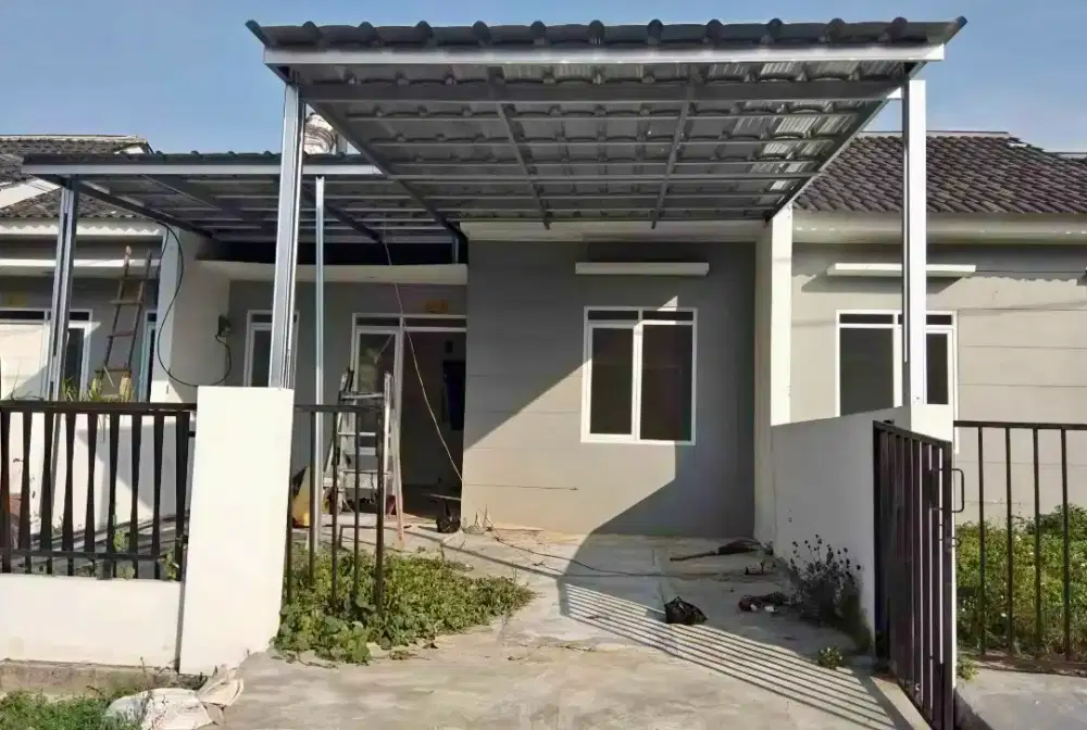 Kanopi baja ringan terpasang