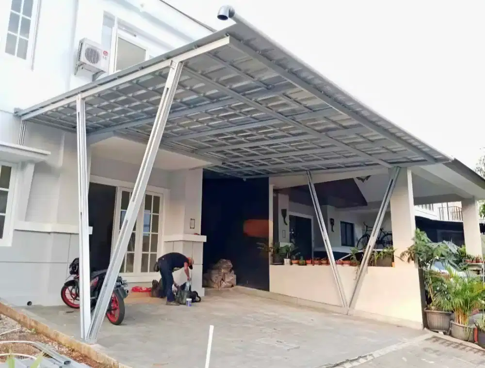Kanopi baja ringan terpasang