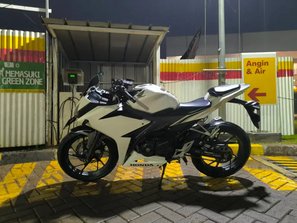 Honda CBR 150R 2017 PUTIH K45G