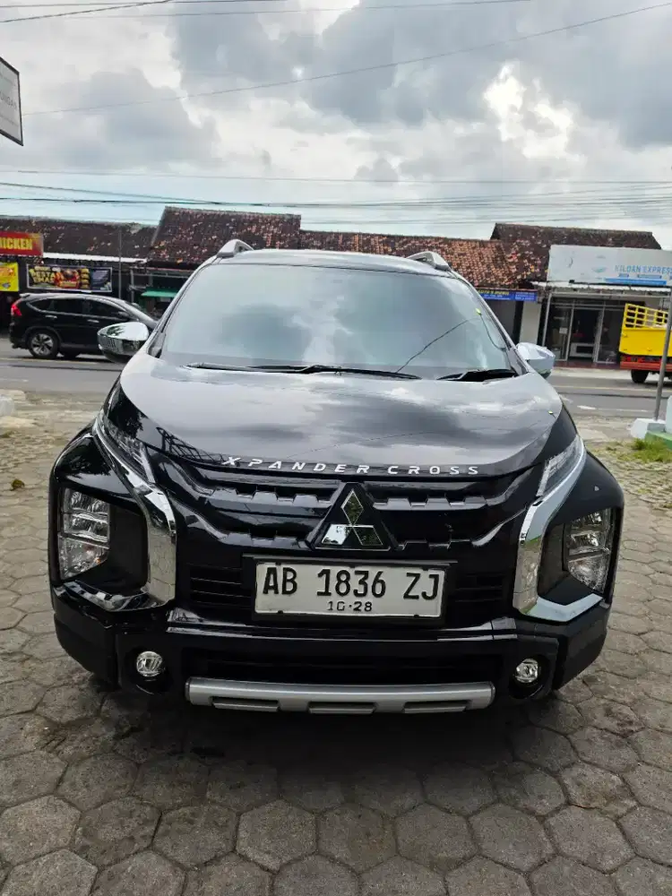 Xpander cross matic tahun 2022