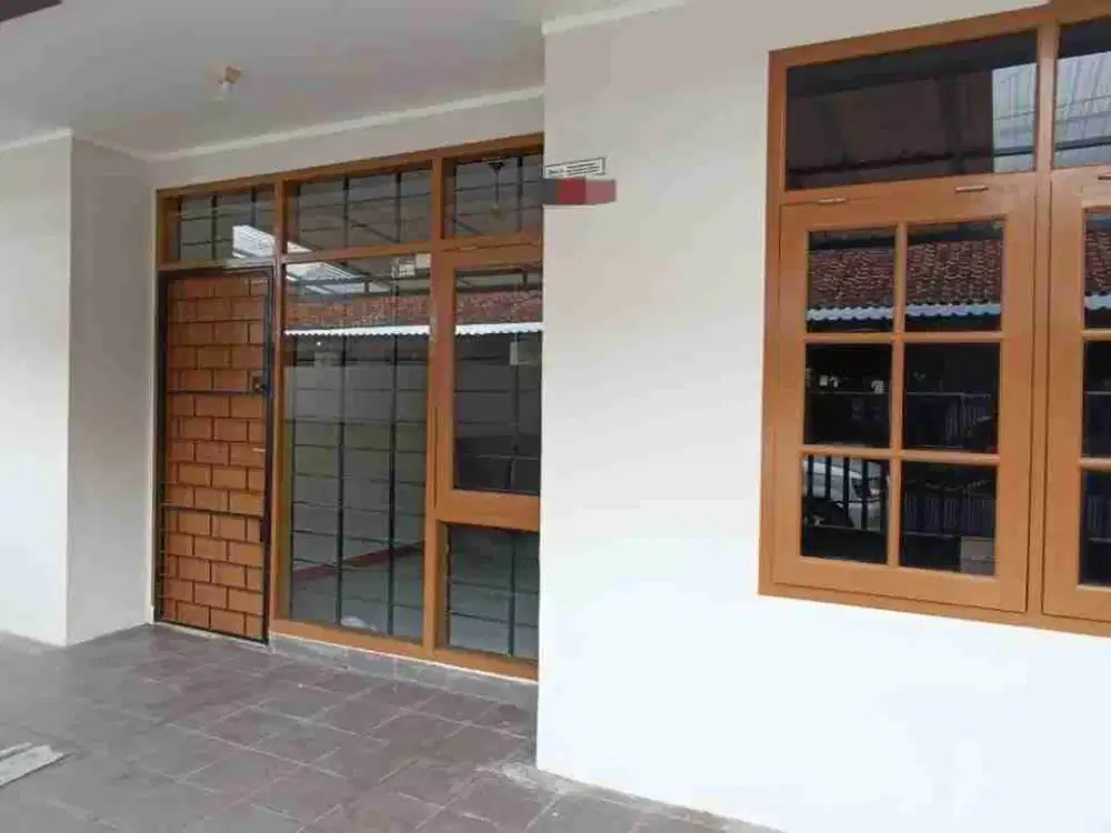 siap huni rumah di taman Kopo indah 1