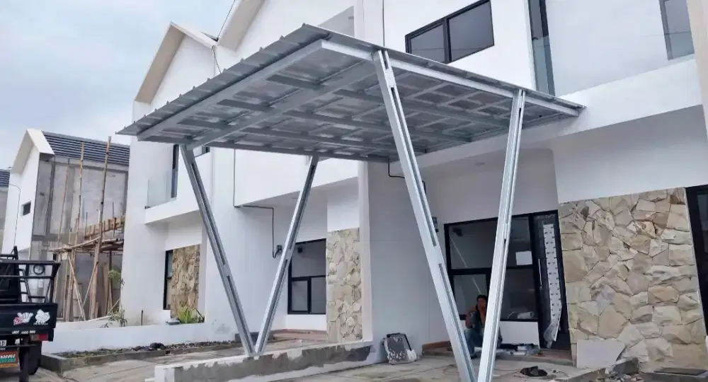 Kanopi baja ringan terpasang