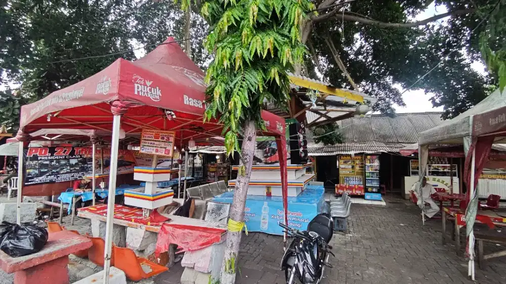 dibutuhkan pekerja sebagai pelayan/masak warung makan didalam terminal