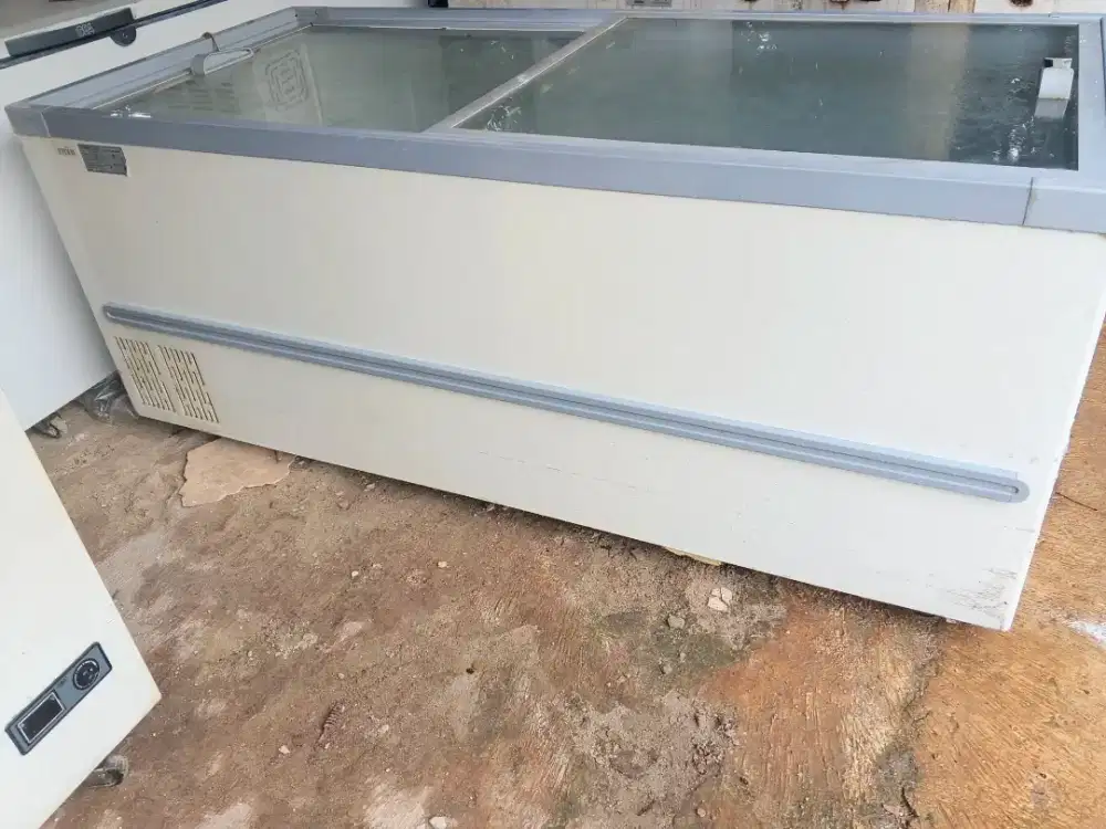 Freezer sliding kaca 868 Liter
