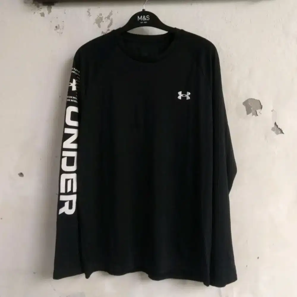 Longsleeve drifit Underarmoooorrr spellout original