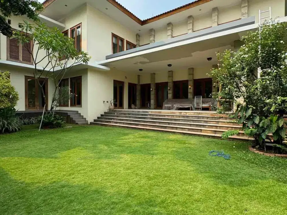Dijual Rumah Mewah Exclusive di Kemang Jakarta Selatan – Lahan 954 m², SHM, One Gate