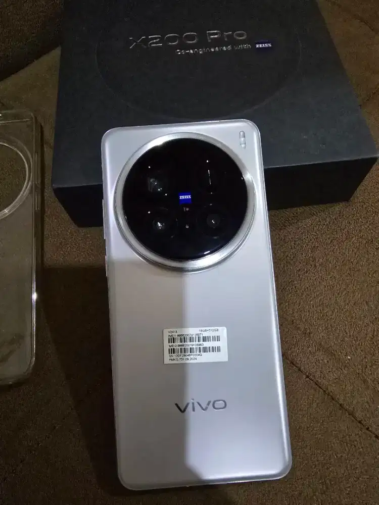 Vivo X200 pro 12/512 like new