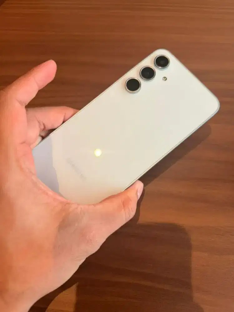Samsung A55 5g 8/256 gb putih