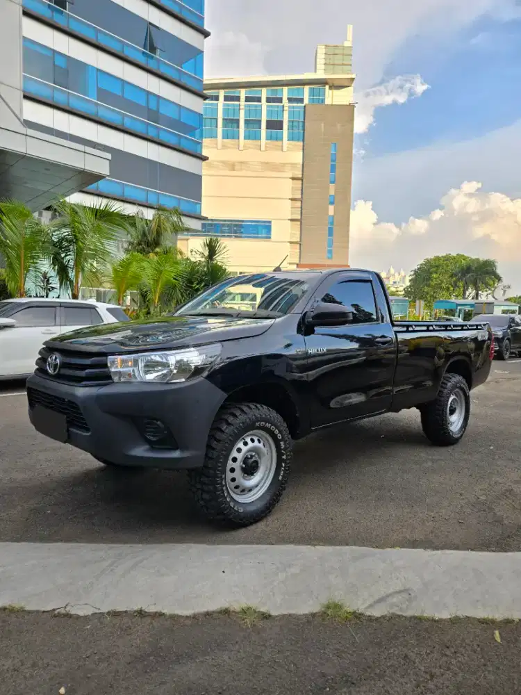 Toyota Hilux Single Cabin 2022 4x4 SC Pick up Tgn1 Pribadi