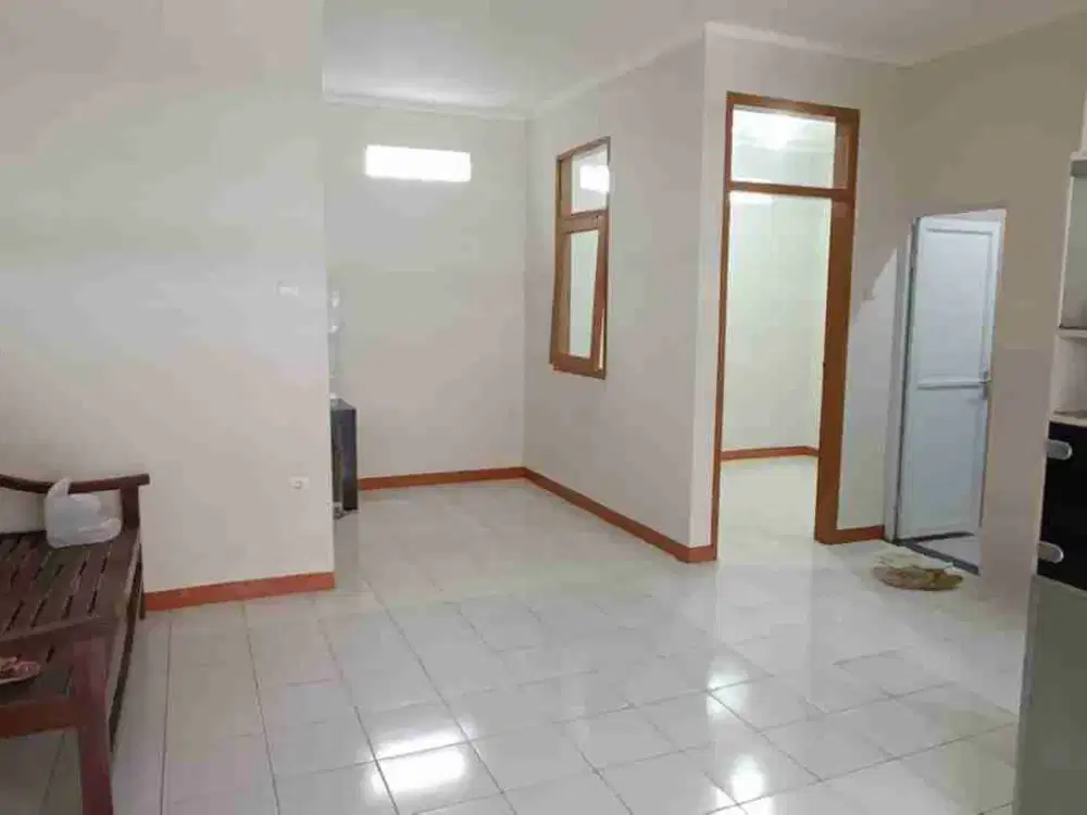 Dijual/Disewa Rumah Taman Kopo Indah 1