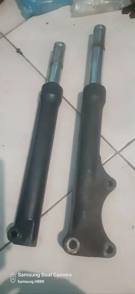 Shockbreaker depan, Box filter dan tutup kipas Mio Smile