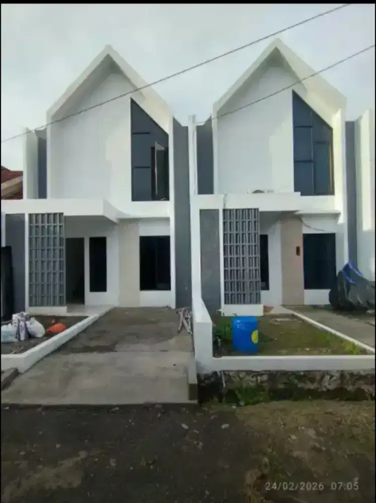 Rumah lantai 2 (mezanine) harga lantai 1