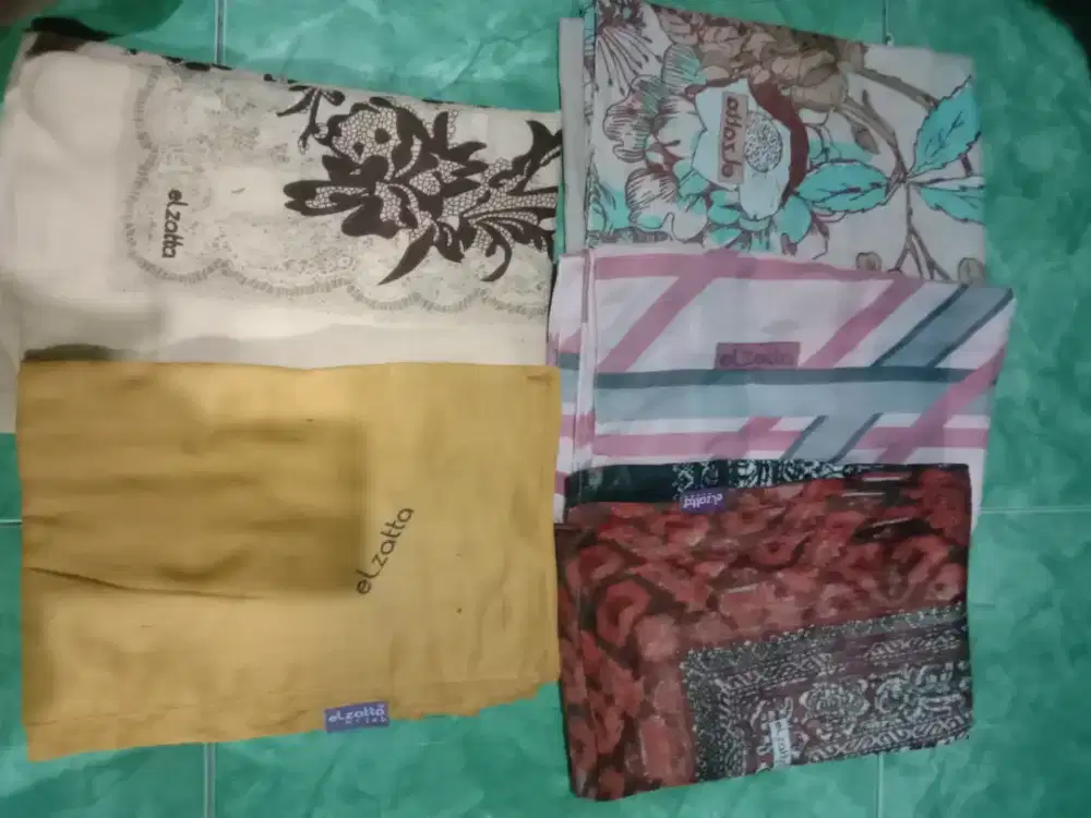 Jual Hijab instan,segi empat dll