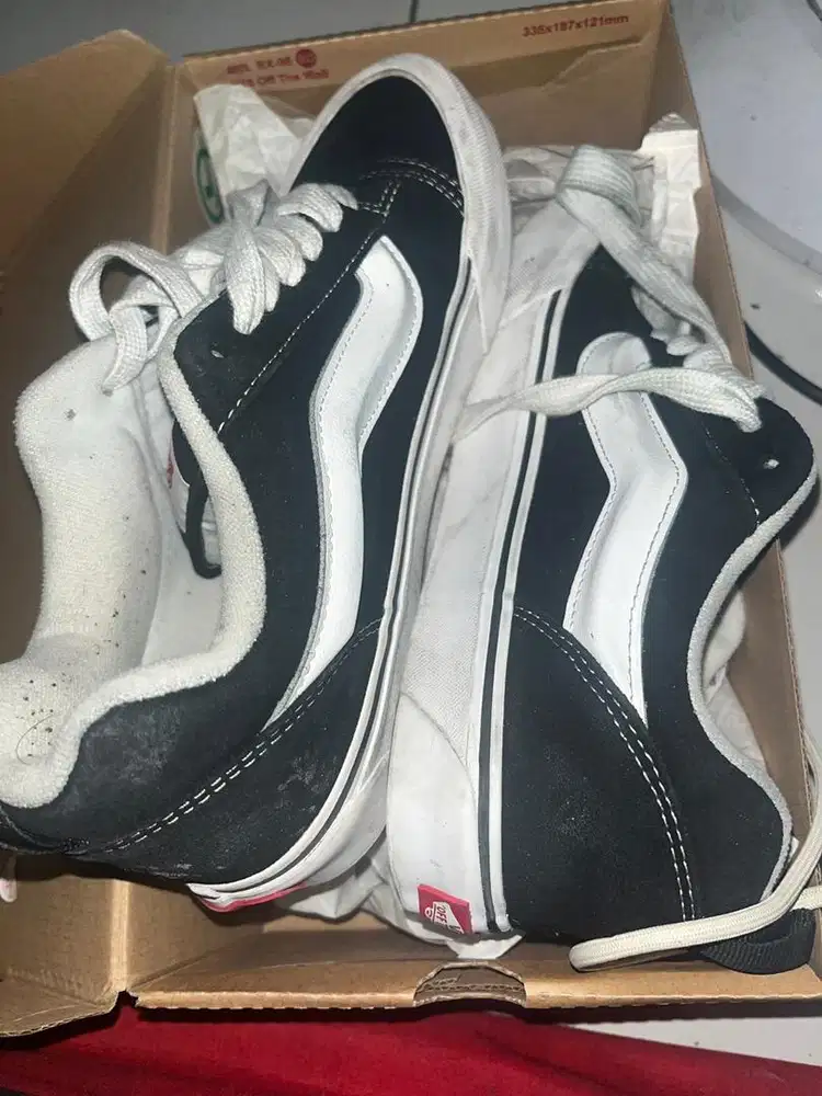 Vans knu skool black & white