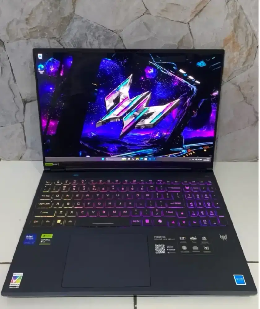 Laptop Acer Helios RTX5070Ti Core ultra 9 275HX Ram 32GB / 3 TB New