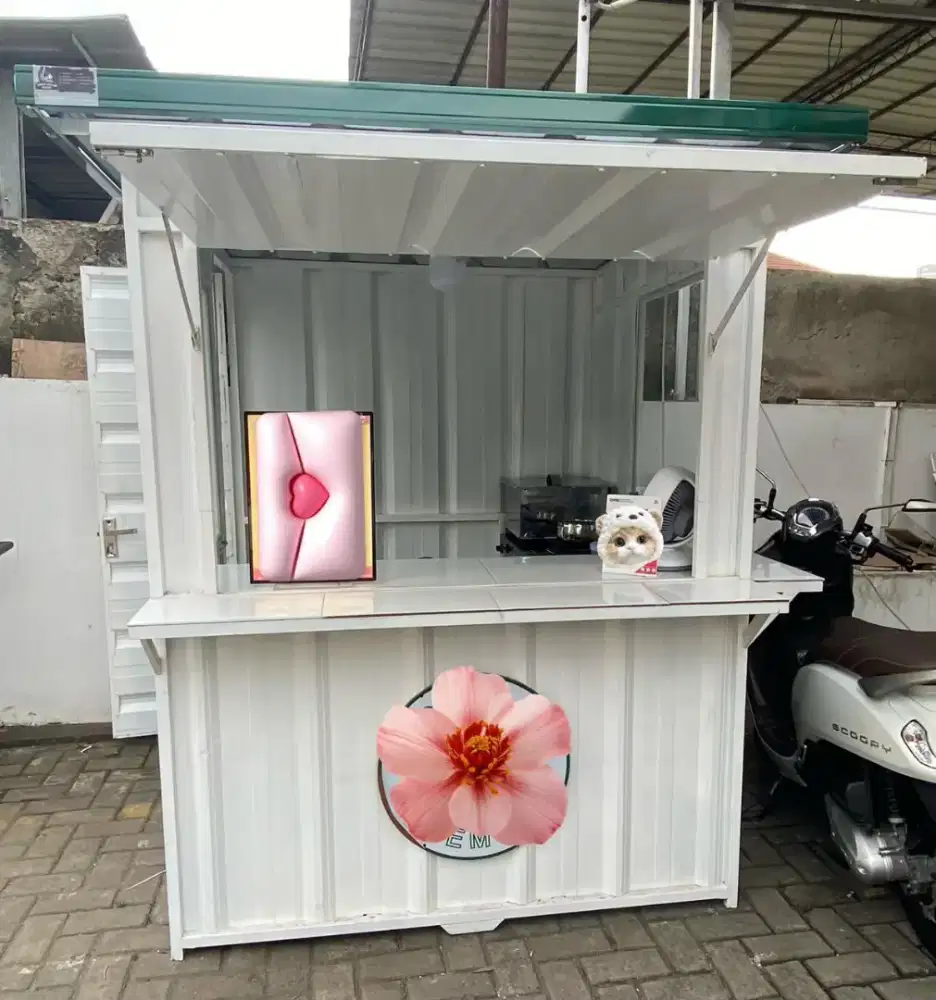 For sale booth container