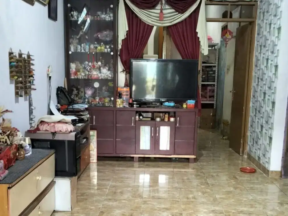 Rumah Bagus Siap Huni Mahoni Taman Royal Tangerang