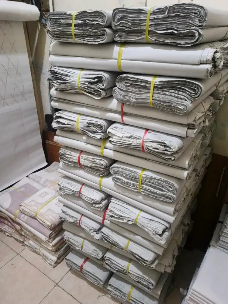 Kertas CD aspek sejenis koran