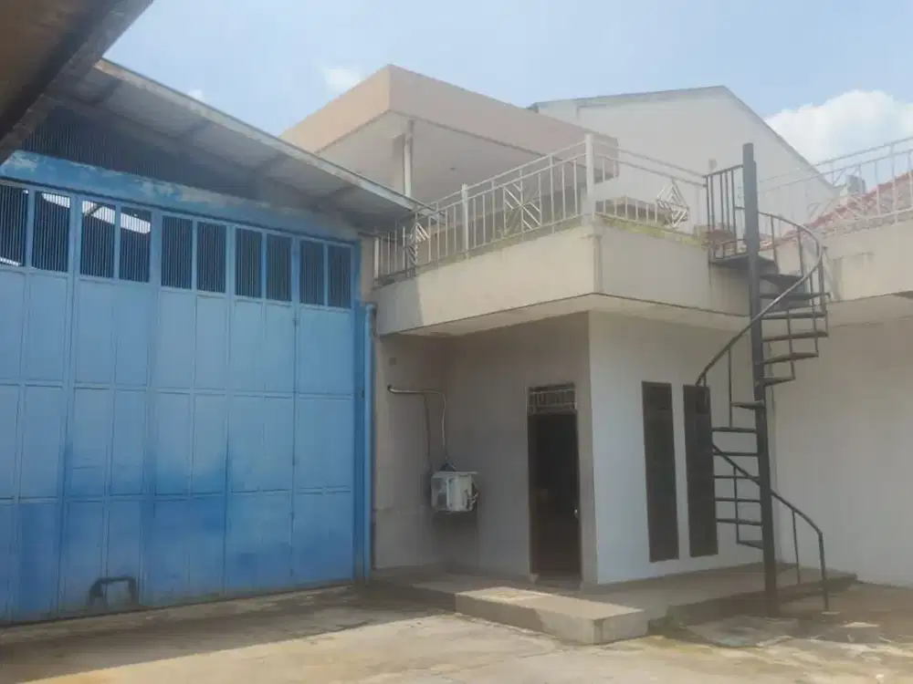 Akses Tronton Workshop Strategis Di Cikarang Baru *