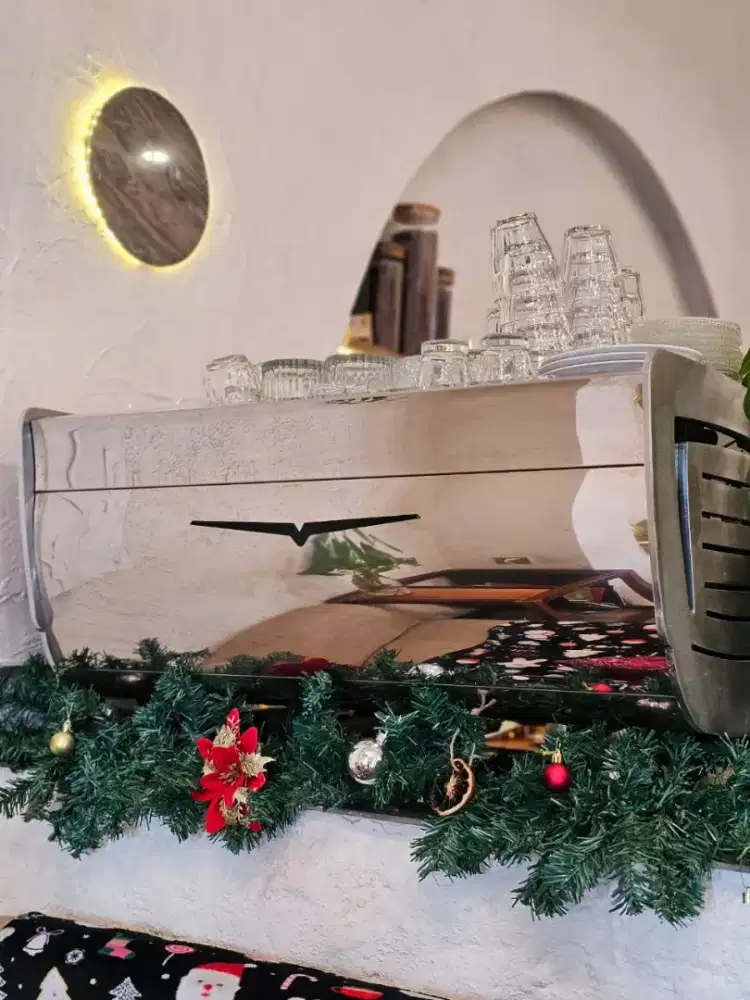 Victoria Arduino Black Eagle VA388T3 2 Group. COFFEE MACHINE