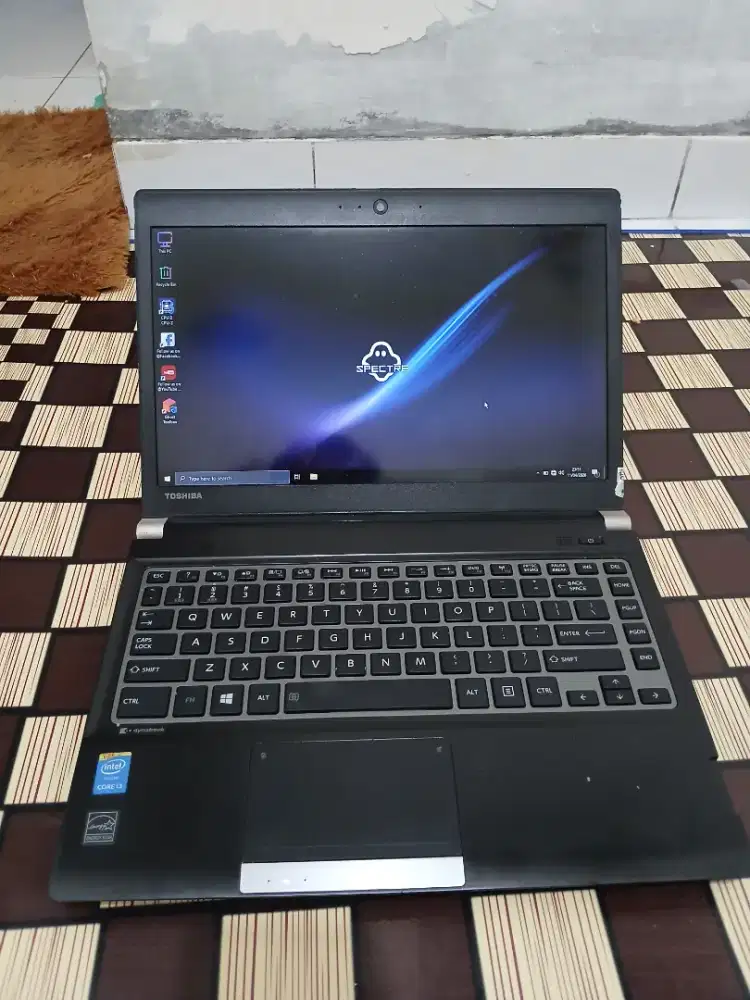 Laptop Toshiba Dynabooo R734 ,Intel Core i3 Gen 4 ,Ram 8Gb ,Hdd 500Gb