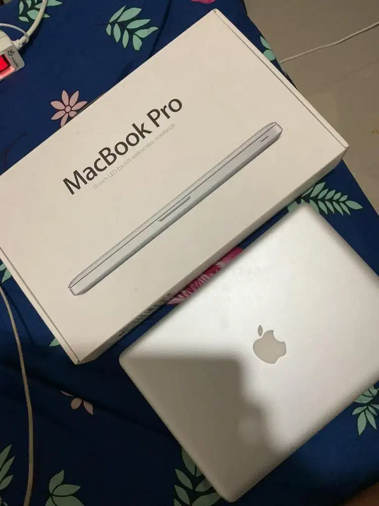Macbook Pro 13 inch- mid 2012