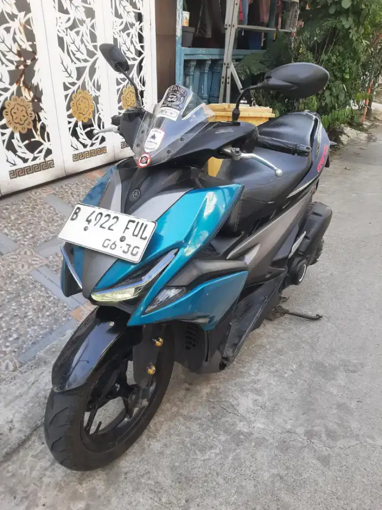 Yamaha Aerox 2018 ss lengkap mesin bagus pajak hidup Bekasi kabupaten