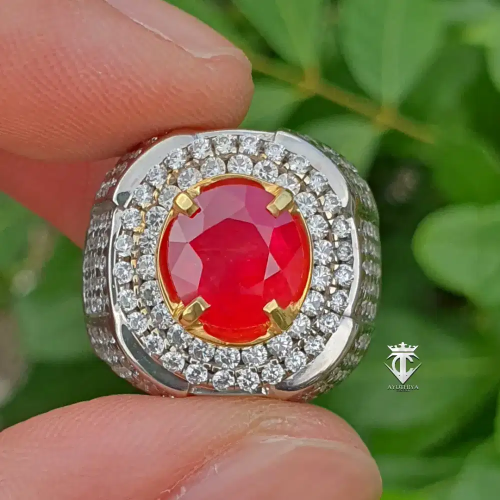 Batu Permata Natural Pinkish Orange Sapphire 4.13 Ct CGL Certified