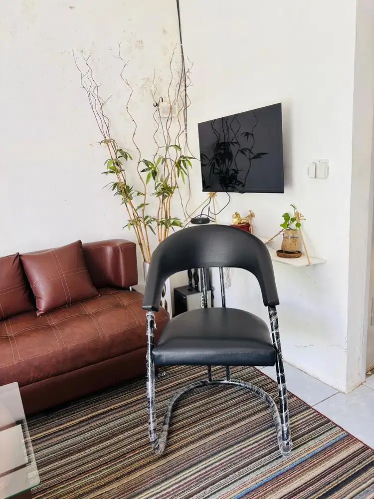 Kursi salon dan alat uap