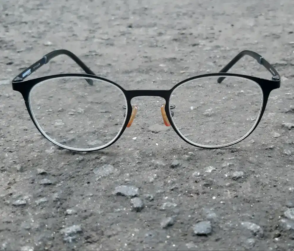 KACAMATA HUMMER ORIGINAL TITANIUM