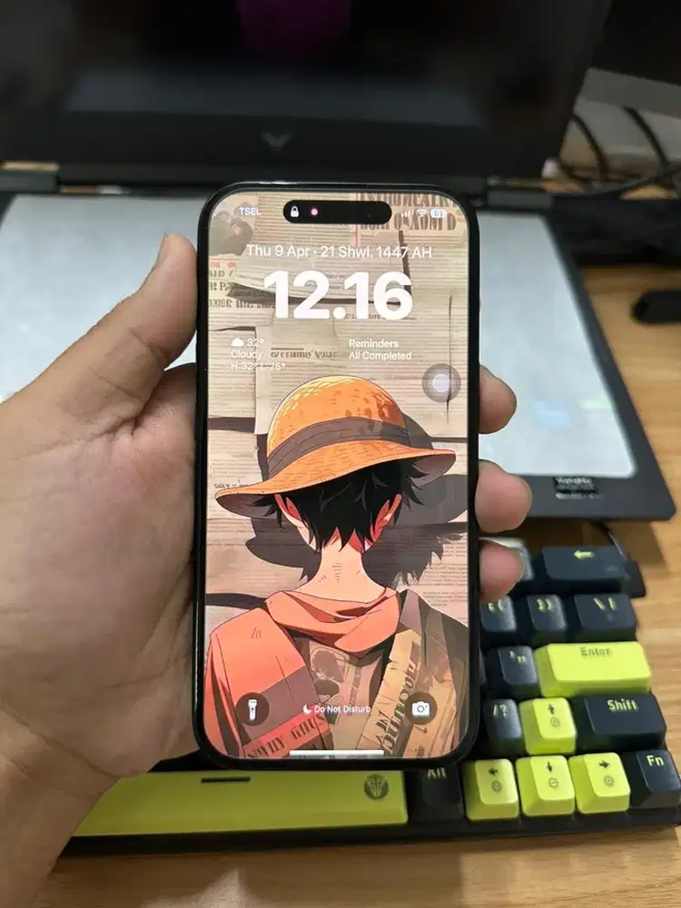 Iphone 15 128 gb black garansi on blibli