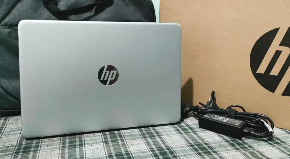 Hp 14s-dq3xxx fullset Likenew on garansi Intel n4500/8/512 batre awet