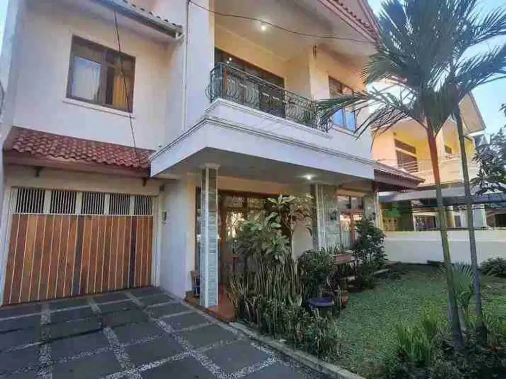 Rumah Mewah di Istana Kawaluyaan