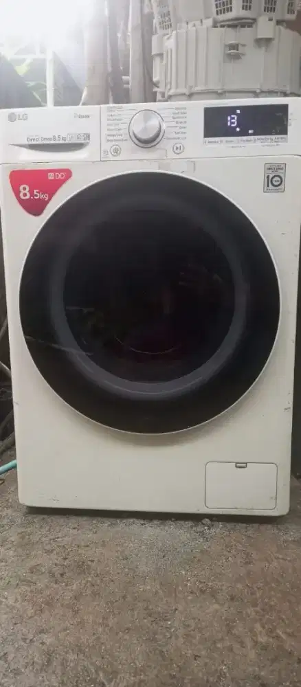 Mesin cuci front loading LG