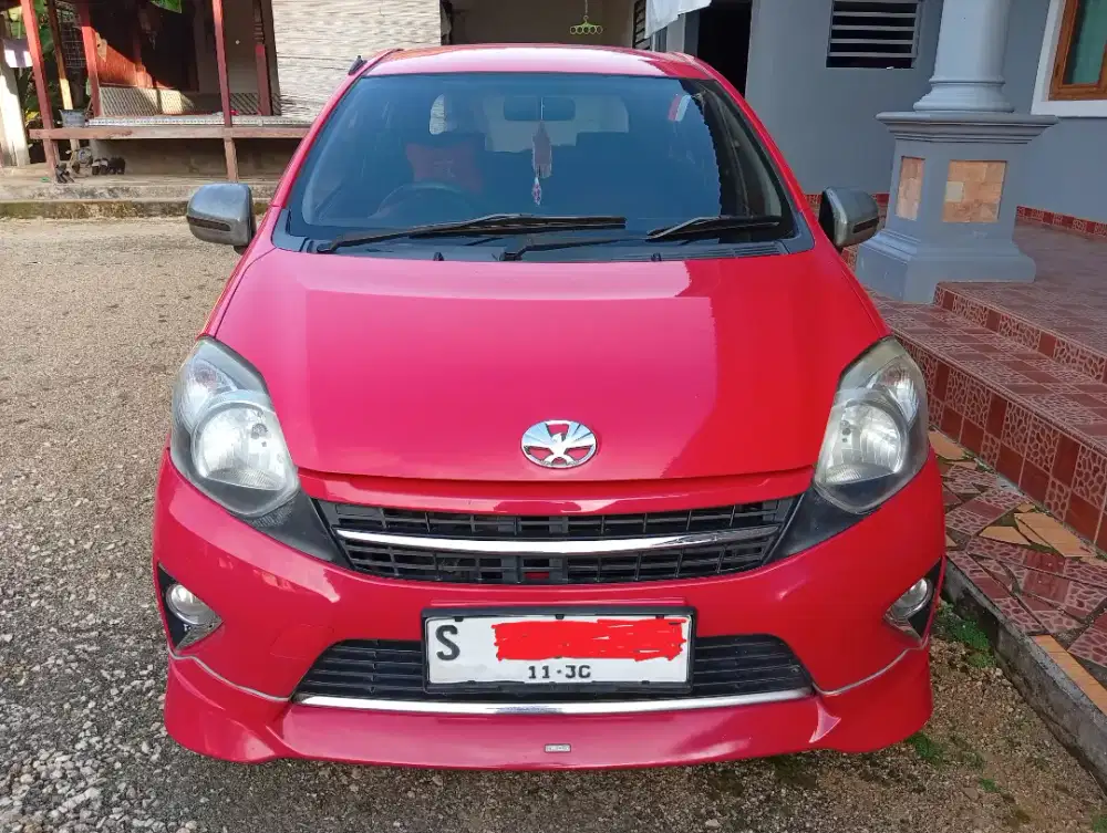 Mobil Toyota Agya G 2015