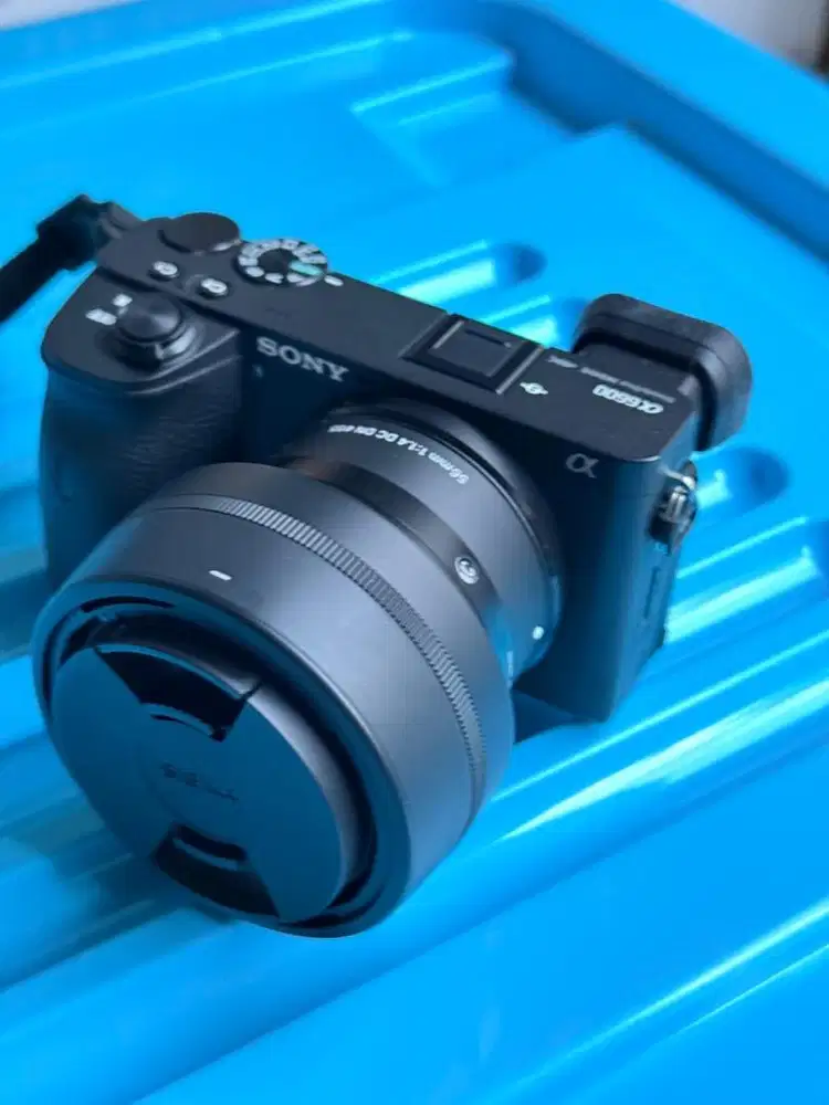 COD Only. Bundle Kamera Sony Alpha 6600 + Lensa Sigma 56mm