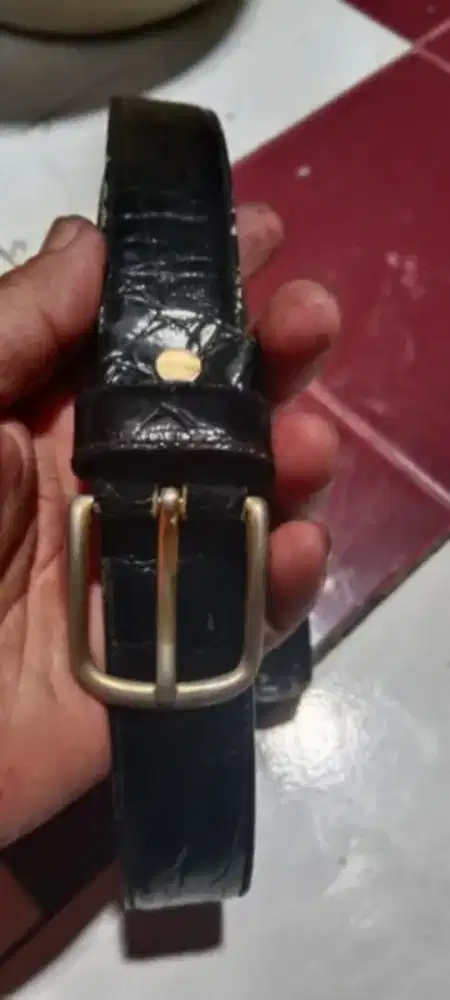 Sabuk kulit ferre itali