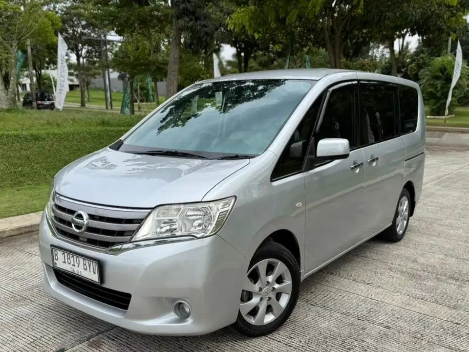 Nissan Serena X AT 2013