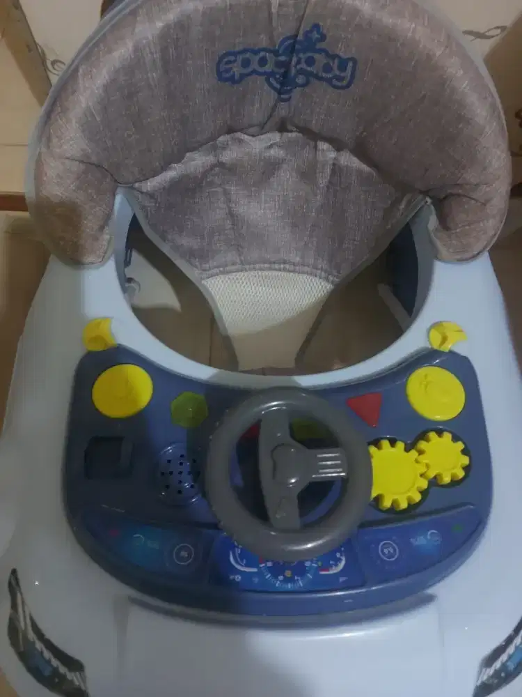 Dijual baby walker