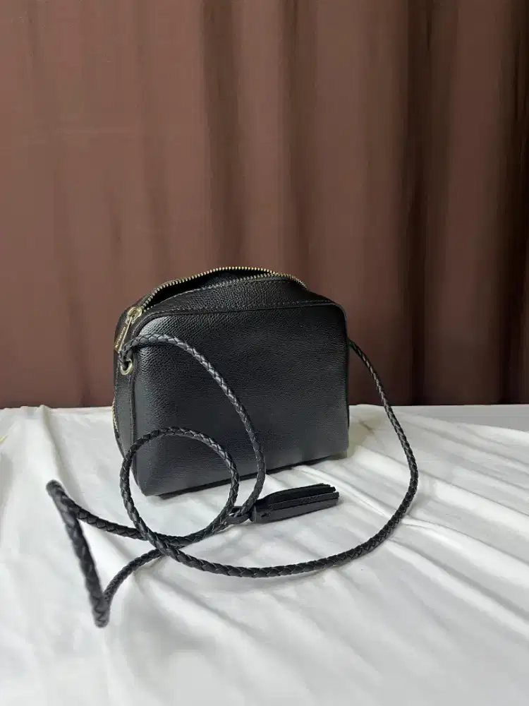 Miniso Camera Sling Bag Black Pebbled Leather 18x14cm Braided Strap