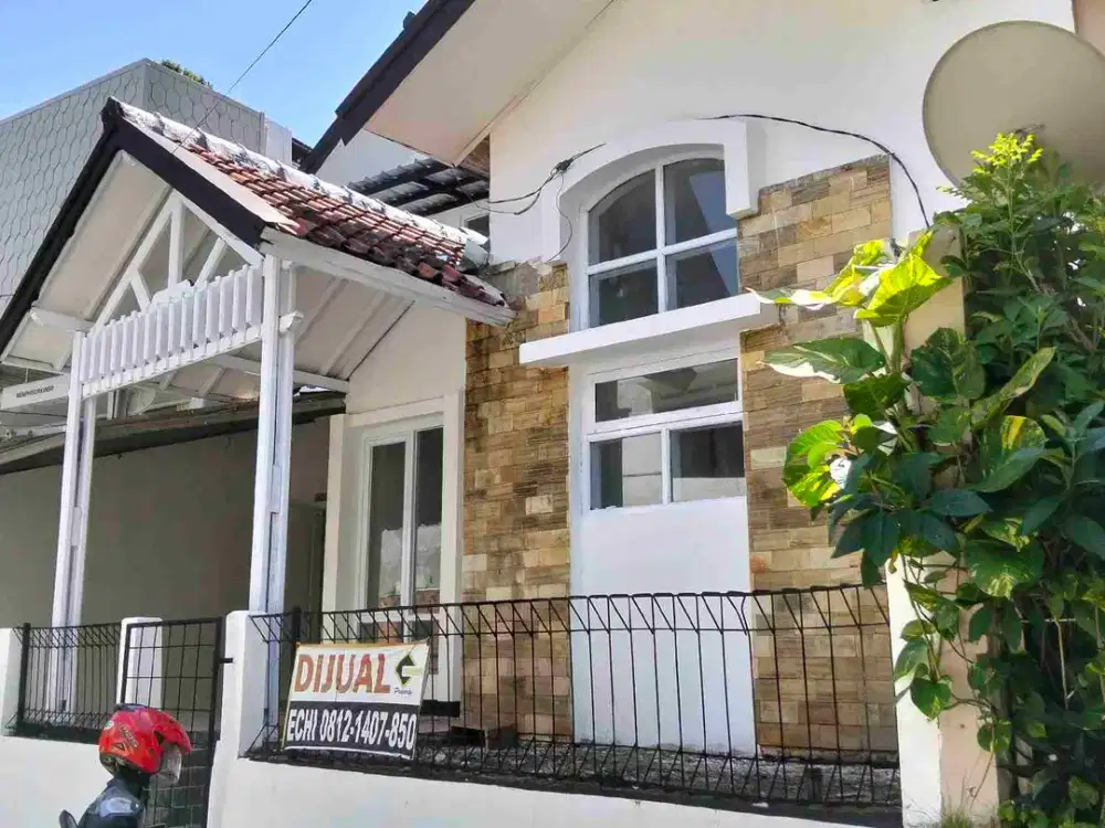 Dijual rumah baru direnov di Bojongkoneng dekat ke kafe2 & Widyatama