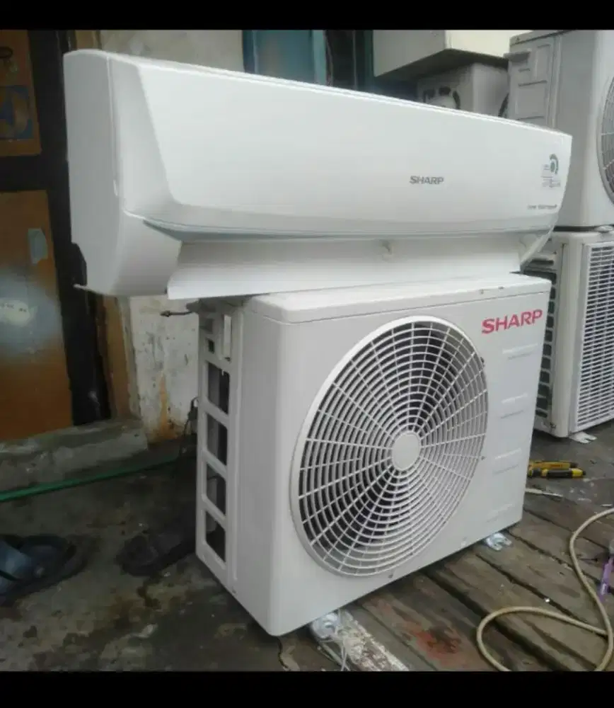 Jual ac sharp 1/2 R 32 lowwat 360 watt kondisi 95% ori semua