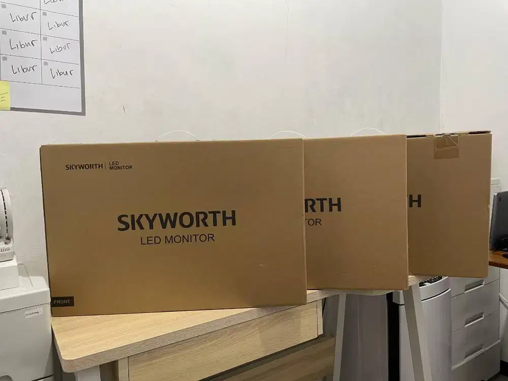 Monitor Skyworth H24G30Q 24 Inchi 2K 180Hz Gaming HDMI Display Port