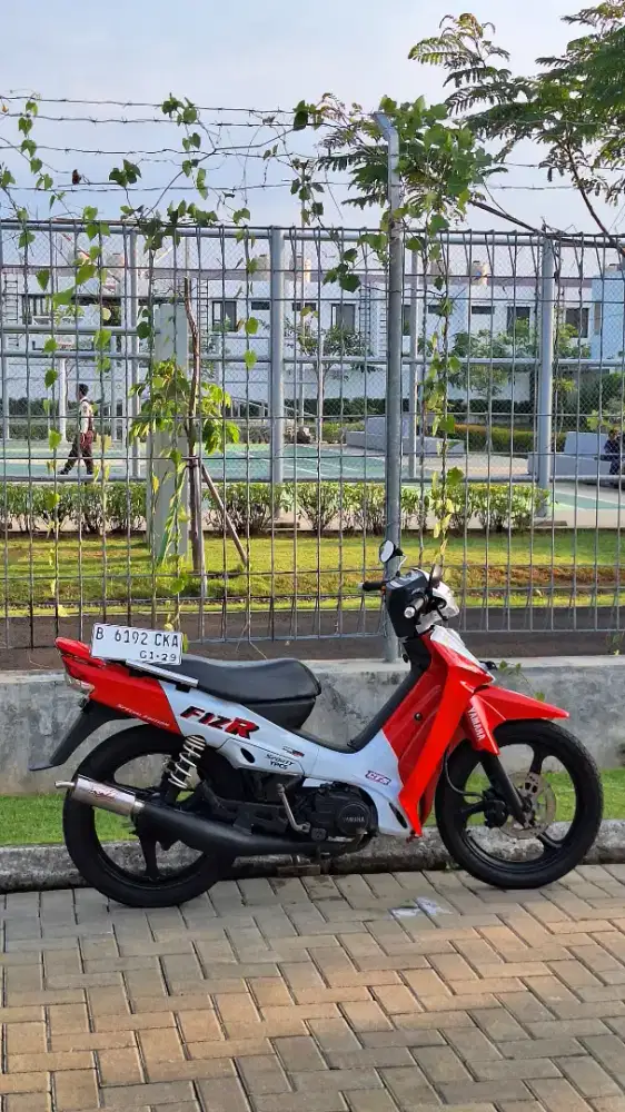 Yamaha F1ZR Marlboro Special Edition