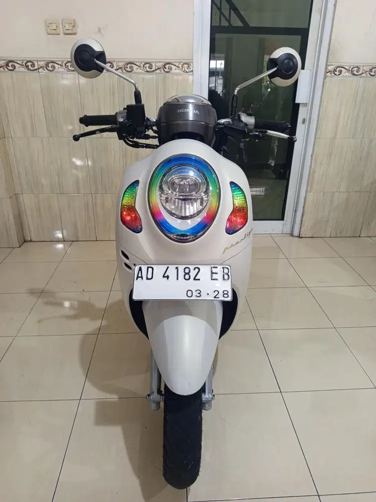 Scoopy prestige istimewa