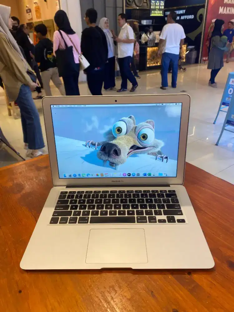 Macbook Air 13 inch ,mid 2012