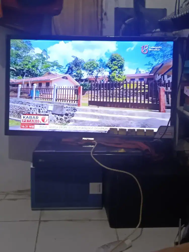 Tv digital Polytron 32 in jual cepat murah gambar bagus jernih