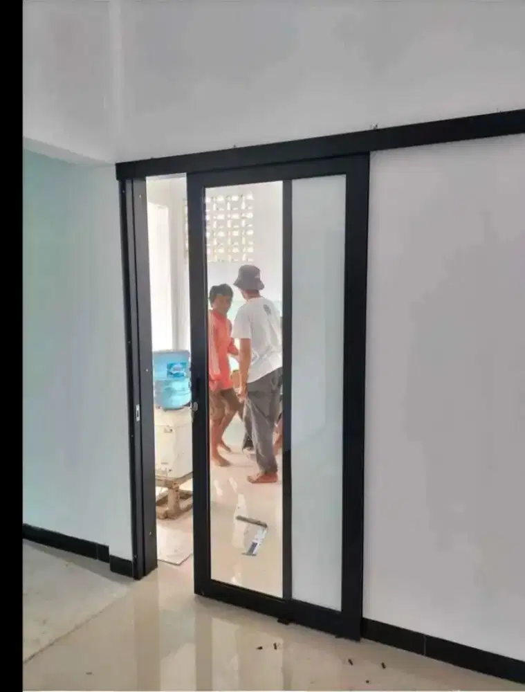 Kusen pintu & jendela aluminium